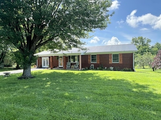 93 Old Clear Springs Rd, Jamestown, KY 42629