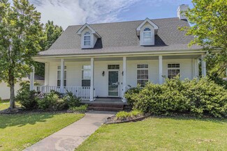 2608 Christopher Dr, Paragould, AR 72450