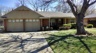9204 NE 45th St, Spencer, OK 73084
