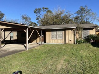 5939 Belarbor St, Houston, TX 77033