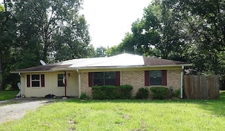718 Pinewood St, Diboll, TX 75941