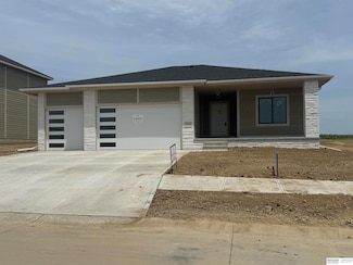 20708 Vernon Ave, Elkhorn, NE 68022