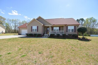 200 Middle Landing Dr, Smithfield, NC 27577
