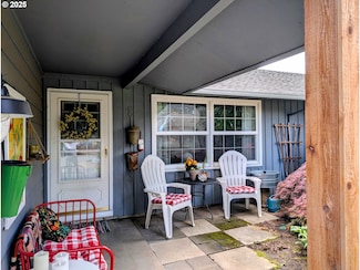 695 NW Towle Ave, Gresham, OR 97030