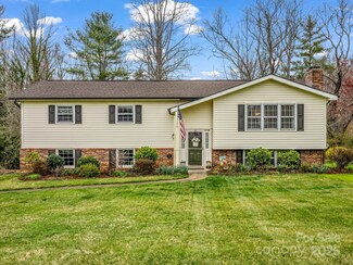 1286 Glenheath Dr, Hendersonville, NC 28791