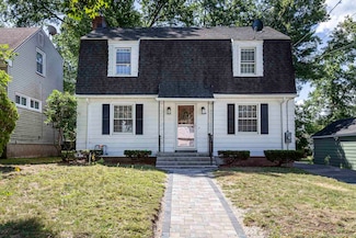 179 Manchester St, Hartford, CT 06112