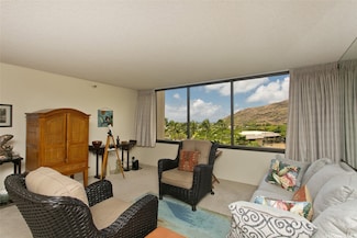 555 Hahaione St Unit 5C, Honolulu, HI 96825