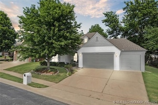 3305 N Gum Place, Broken Arrow, OK 74012