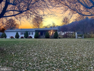 512 Brosius Hill Rd, Mount Pleasant Mills, PA 17853