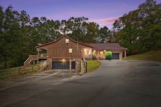 3880 Witty Ln, Hopkinsville, KY 42240