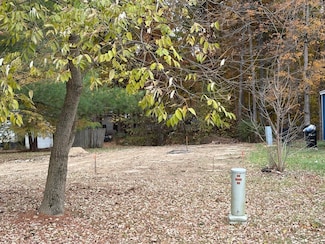 217 Lazy River Rd, Cloverdale, IN 46120