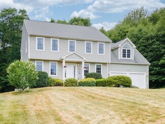 35 Crescent Ln, Douglas, MA 01516