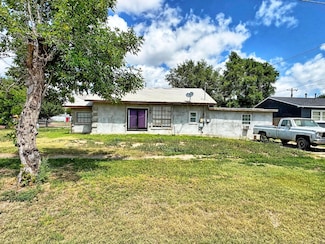 621 S Colgate St, Perryton, TX 79070