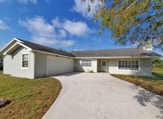 2416 SE Wald St, Port Saint Lucie, FL 34984