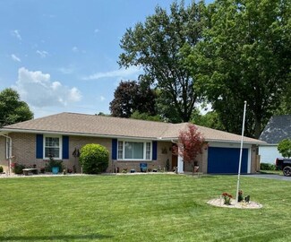 1305 Home Circle Dr, Bucyrus, OH 44820
