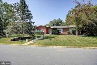 19507 Spring Valley Dr, Hagerstown, MD 21742