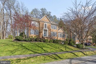 518 Fortress Cir SE, Leesburg, VA 20175