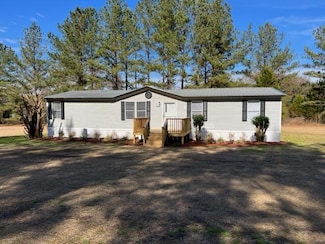 614 Bond Rd, Cairo, GA 39827