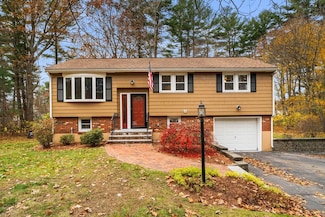 15 Governor Peabody Rd, Billerica, MA 01821