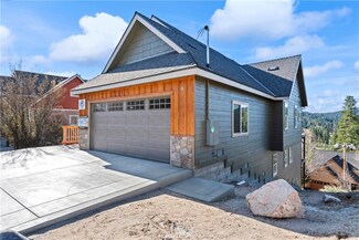 26701 Merced Ln, Lake Arrowhead, CA 92352