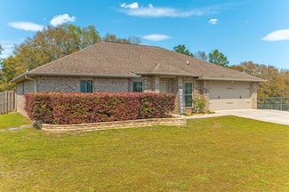 2283 Lewis St, Crestview, FL 32536