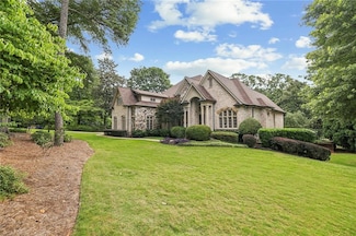 6285 Aberdeen Dr NE, Atlanta, GA 30328