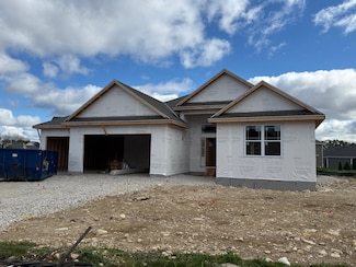 W238N5544 Fieldstone Pass Cir, Sussex, WI 53089