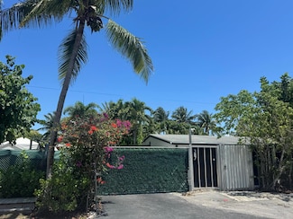 387 Enfield St, Boca Raton, FL 33487