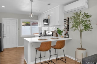 2701 E 17th St, Long Beach, CA 90804