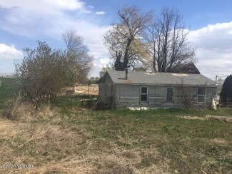 831 Dekker Rd, Outlook, WA 98938