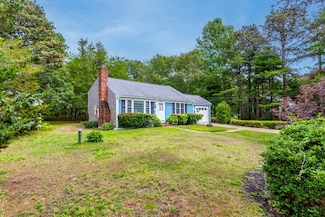 480 Forest Rd, West Yarmouth, MA 02673