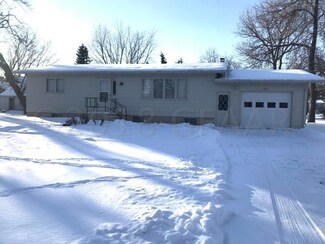 213 2nd St S, Aneta, ND 58212