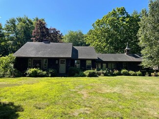 527 North St, Feeding Hills, MA 01030