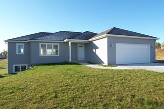 655 Bluegrass Trail, Waterloo, WI 53594