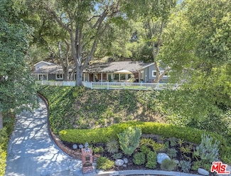 15601 Woodfield Place, Sherman Oaks, CA 91403