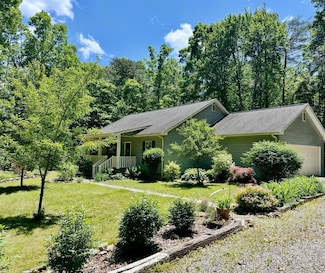 3062 Poe Rd, Soddy-Daisy, TN 37379