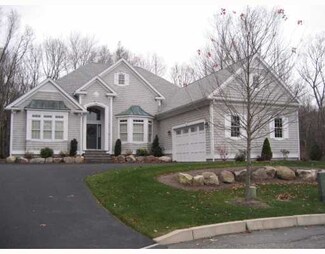 115 Fry Brook Dr, East Greenwich, RI 02818