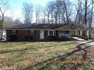 120 Dogwood Dr, Winston Salem, NC 27107