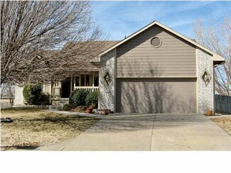 704 N Rolling Hills Dr, Clearwater, KS 67026