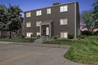 6631 Preston Terrace Ct SW Unit 2, Cedar Rapids, IA 52404