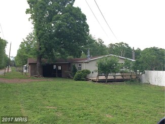 83 Bears Loop Rd, Great Cacapon, WV 25422