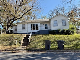 215 7th St, Hot Springs National Park, AR 71913