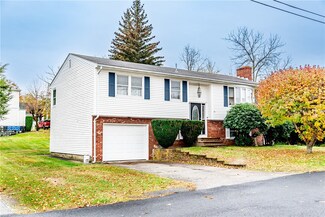 33 Loomis St, Cranston, RI 02920