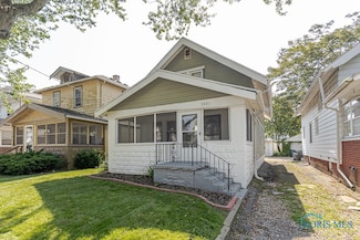 3661 Leybourn Ave, Toledo, OH 43612