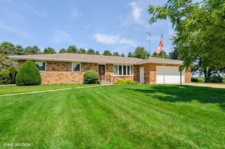 9892 Randall Rd, Capron, IL 61012