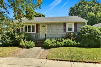 95 Laurie Ave, West Roxbury, MA 02132