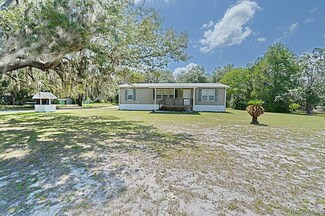 5960 S Merrylake Point, Floral City, FL 34436