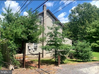 3402 New Holland Rd, Mohnton, PA 19540