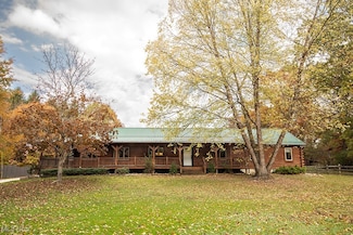 115 Hatch Rd, Wadsworth, OH 44281