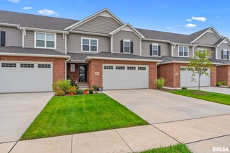 3917 Orchard Dr, Bettendorf, IA 52722